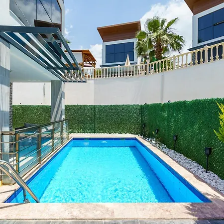Luxury Ada Marin